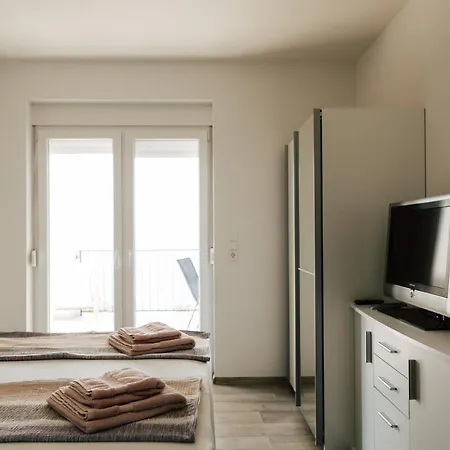 Golden Hour Slivnica