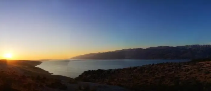 Golden Hour Nyaraló *